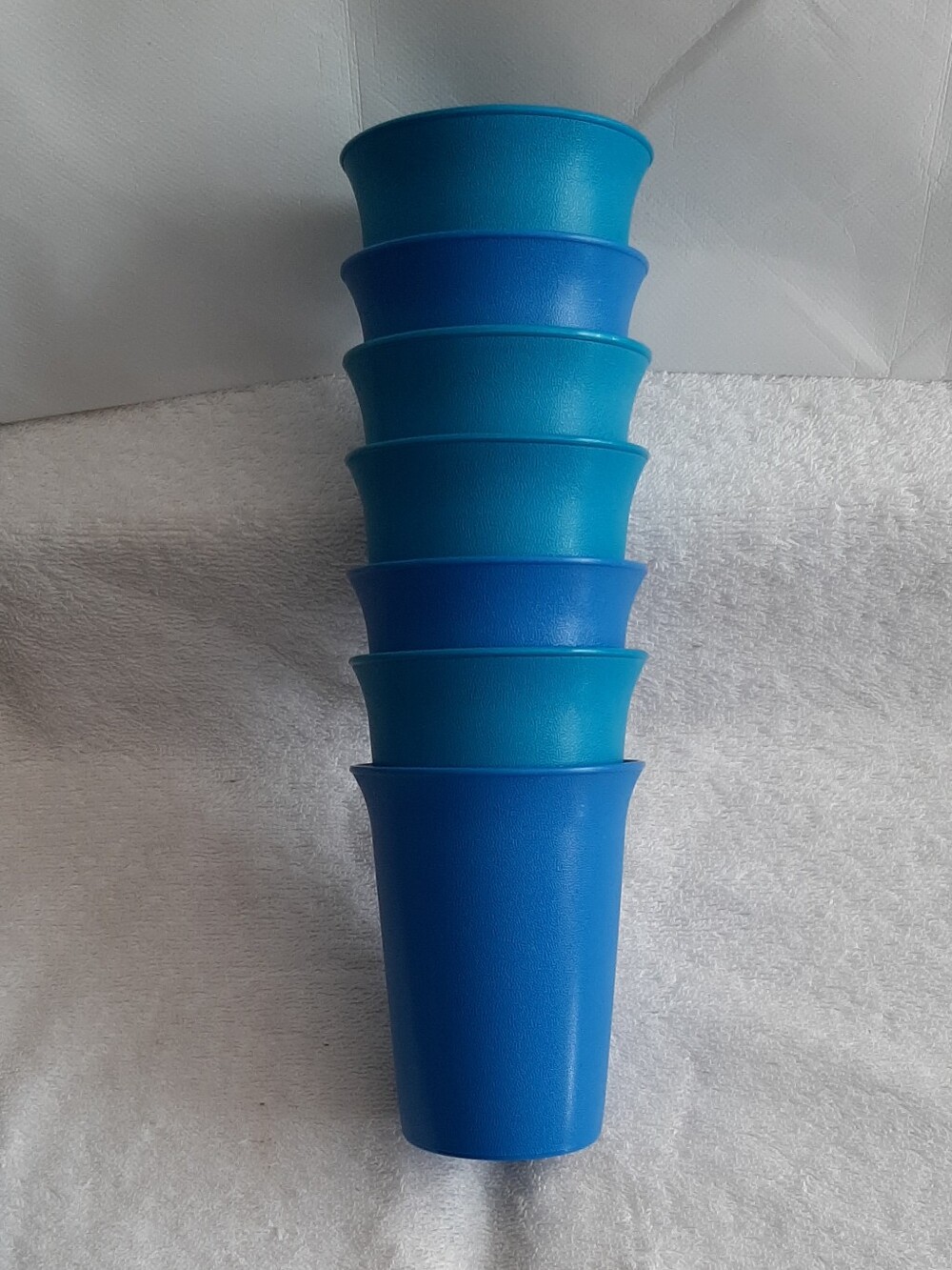 Tupperware Kid's Tupper Cups *No Tops*